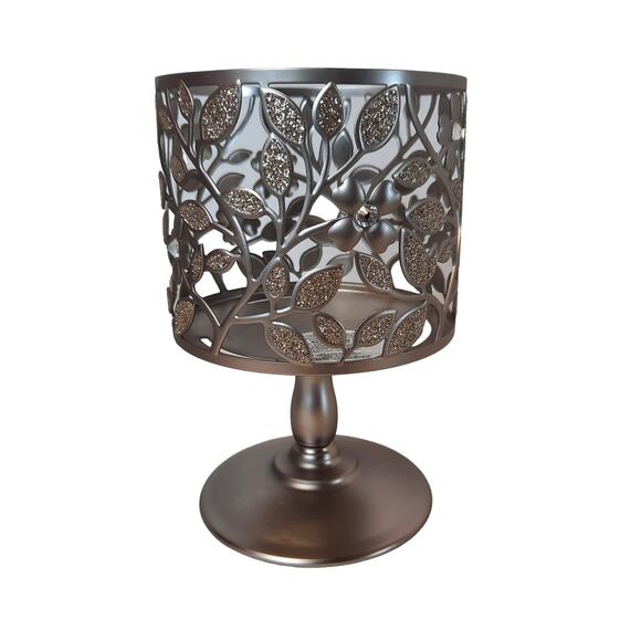 BATH & BODY WORKS 3-WICK SILVER FLOWER SPARKLE JEWELED PEDESTAL CANDLE HOLDER - Picture 1 of 5